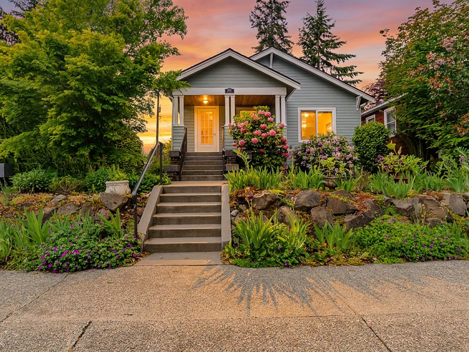 1st image of 9017 5th Ave NE