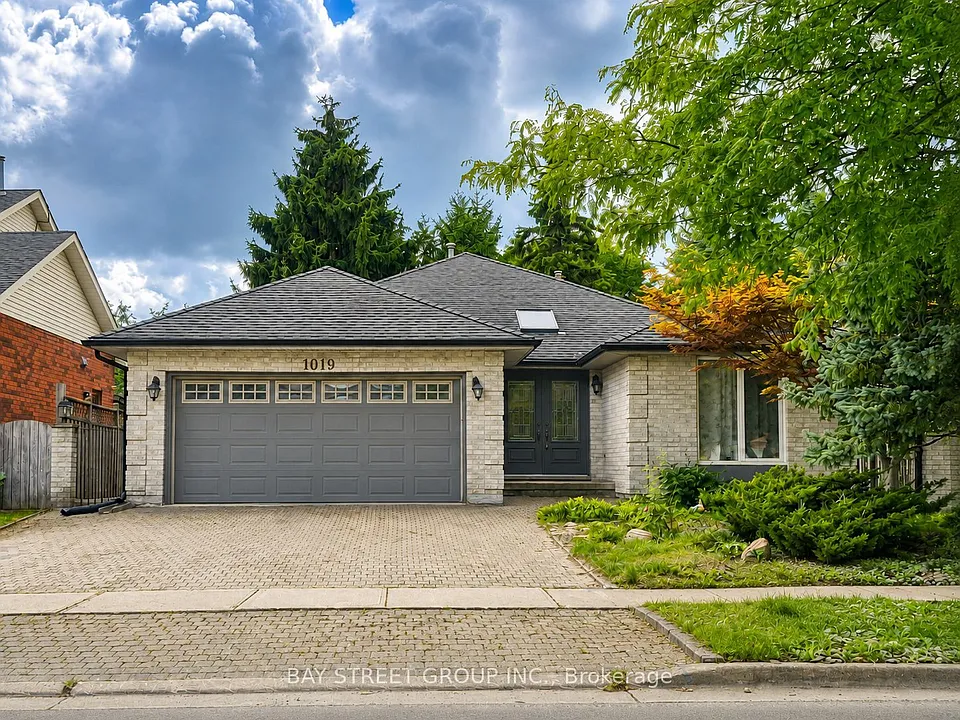 1019 Aldersbrook Rd