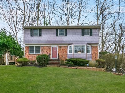 74 Bay Rd, Halesite, NY, 11743