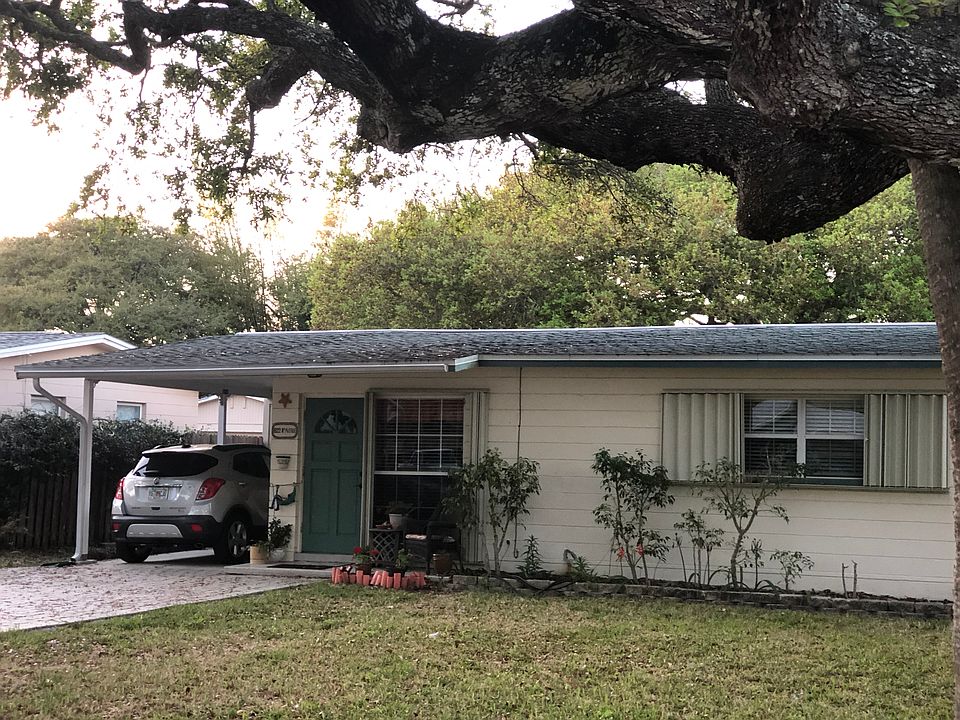 1st image of 822 E 11th Ave