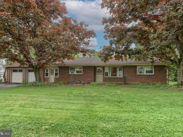1022 E Lisburn Rd, Mechanicsburg, PA 17055