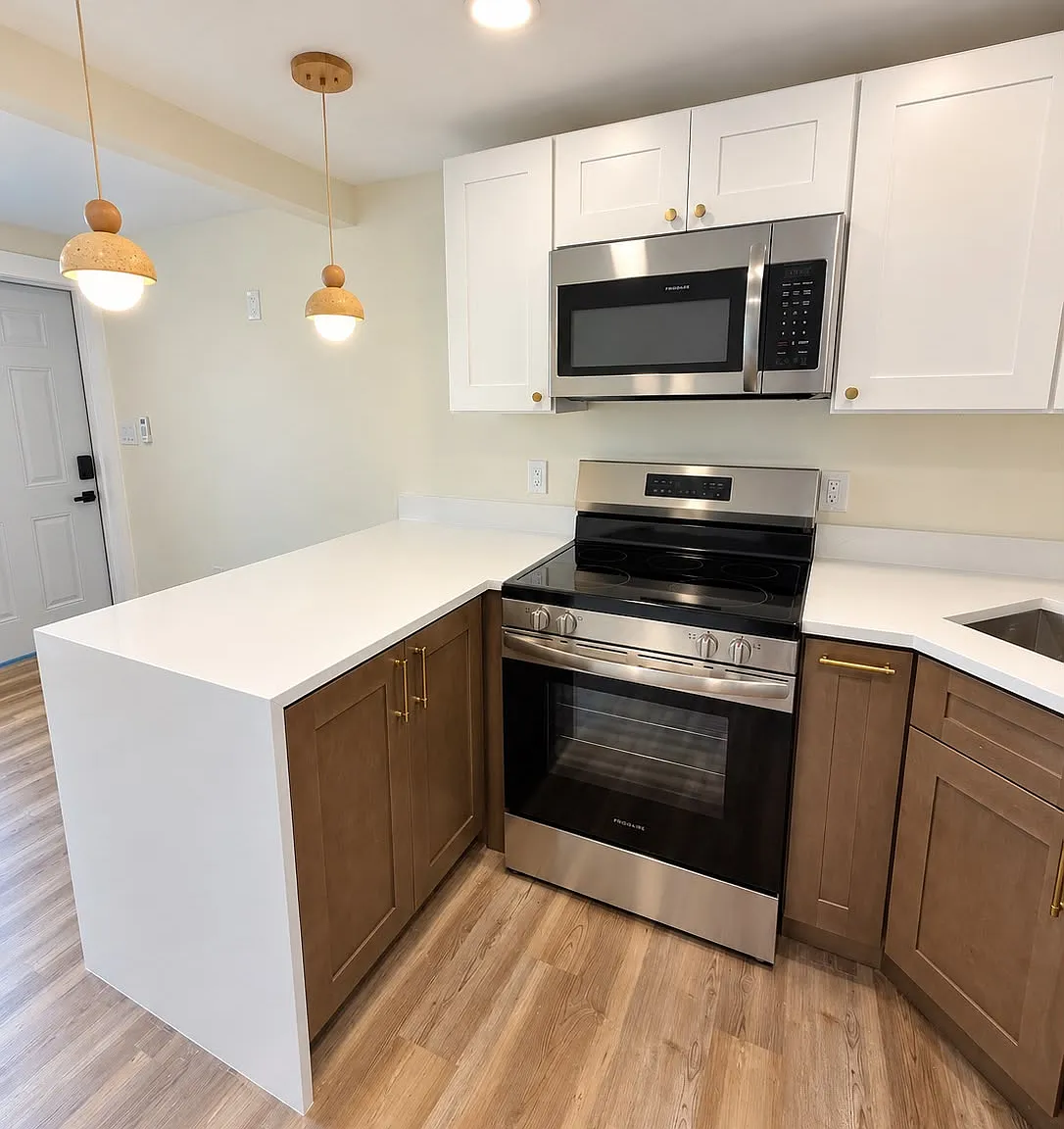 2 bed, 600 sqft, $2,039 — Photo 4