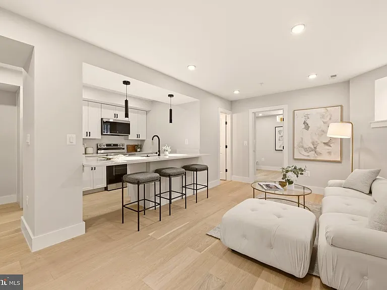 724 Rock Creek Church Rd NW #B — Photo 1