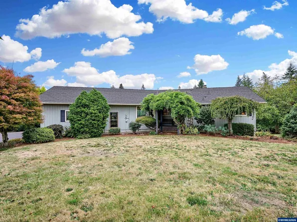 3780 Victor Point Rd NE, Silverton, OR 97381