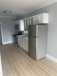 36 Bleecker Street, #2R