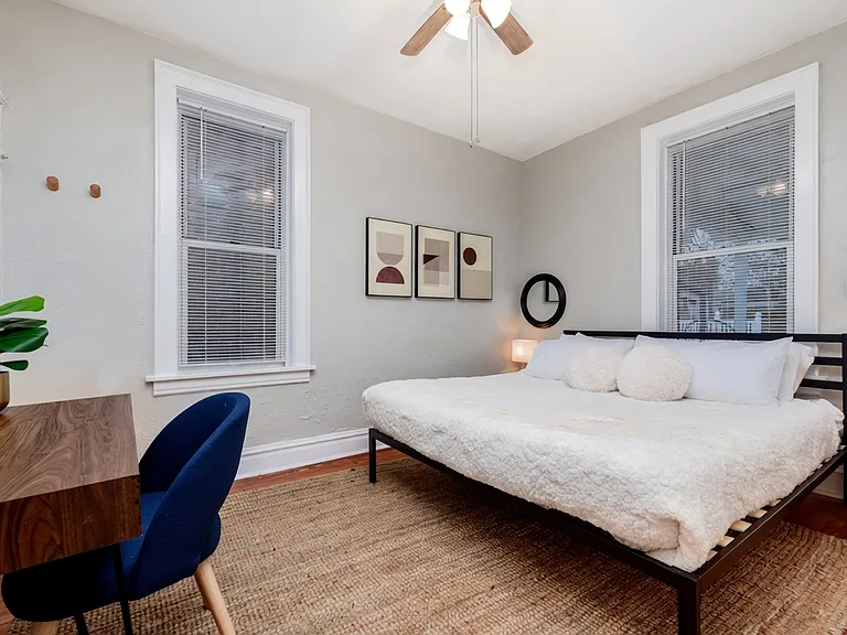 3960 Tholozan Ave — Photo 24