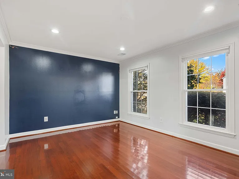 2621 John Milton Dr — Photo 5