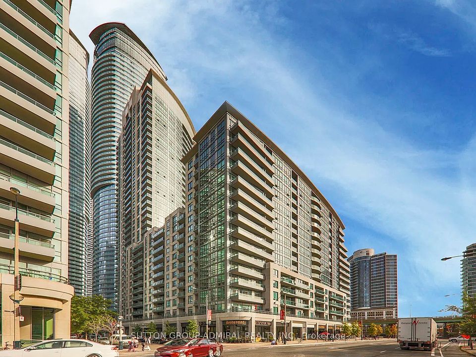 1st image of 25 Lower Simcoe St #16A