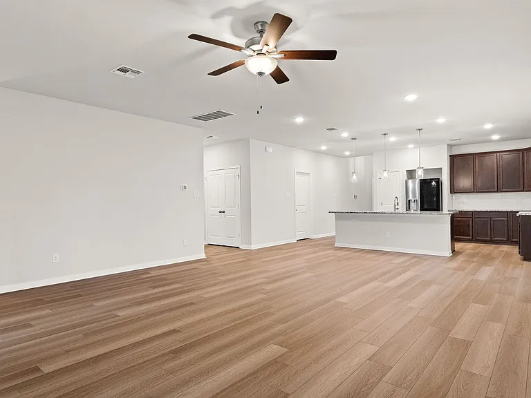 7101 McGregor Loop — Photo 6