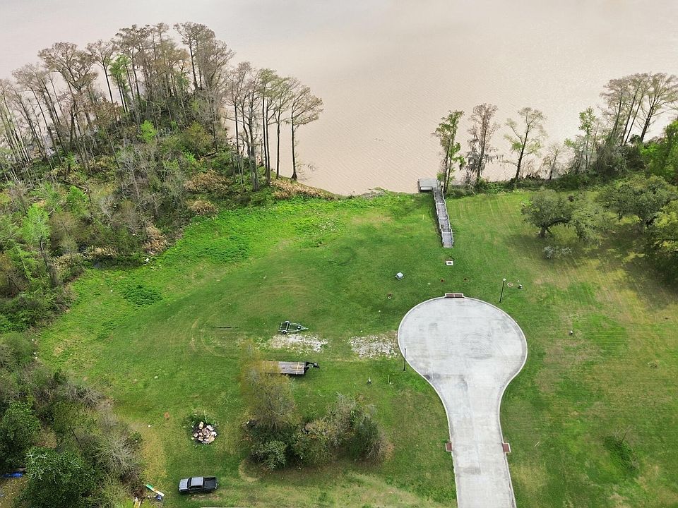 1st image of Camelia Ct