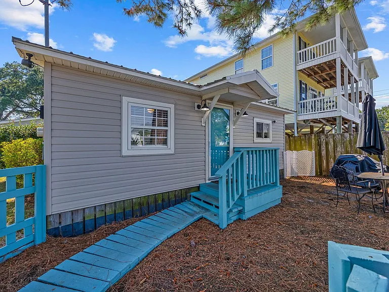347 Seabreeze Dr #ID1312356P — Photo 25
