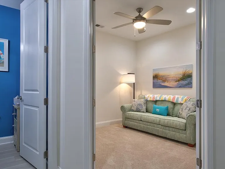 511 Landshark Blvd — Photo 9