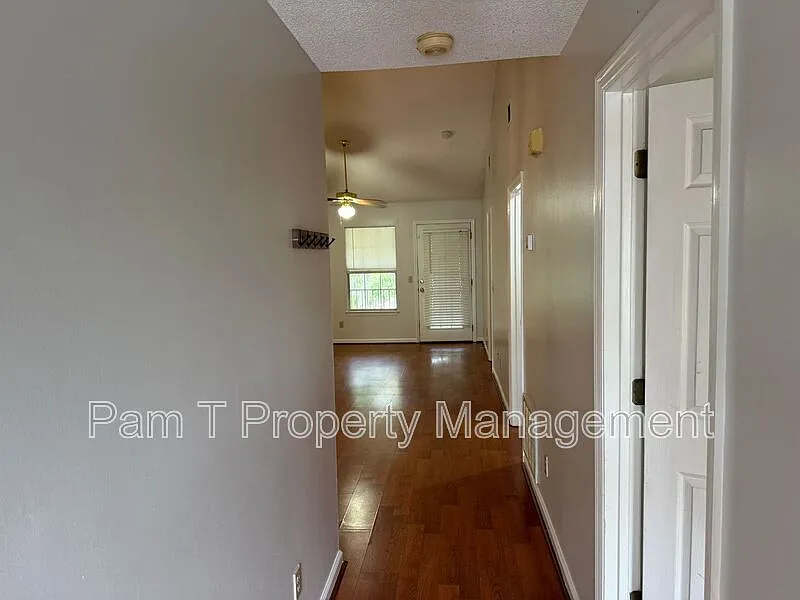 2 bed, 2.0 bath, 1040 sqft, $1,450 — Photo 3