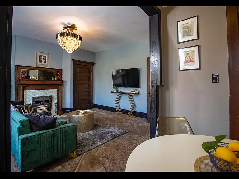 219 Gross St #2 — Photo 4