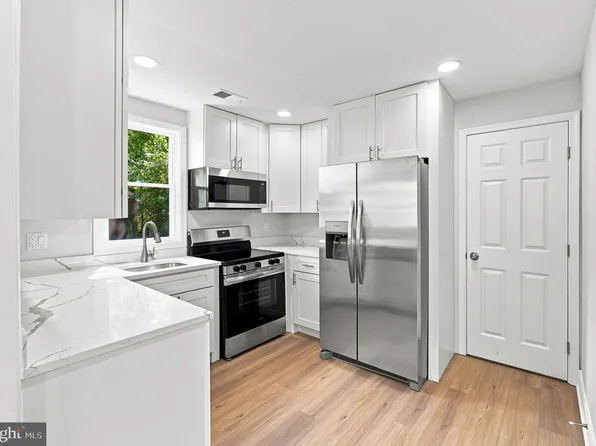 3608 Whitlock Ave, Richmond, VA 23223