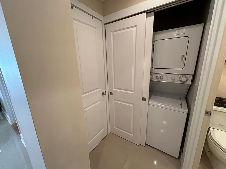360 Shore Rd #7B — Photo 13