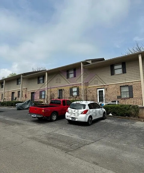 2 bed, 1.5 bath, $1,095 — Photo 1