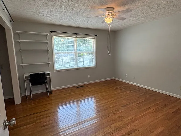 671 Circle Dr — Photo 16