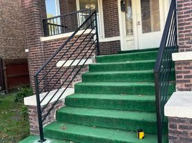 5447 W Walton St, Chicago, IL