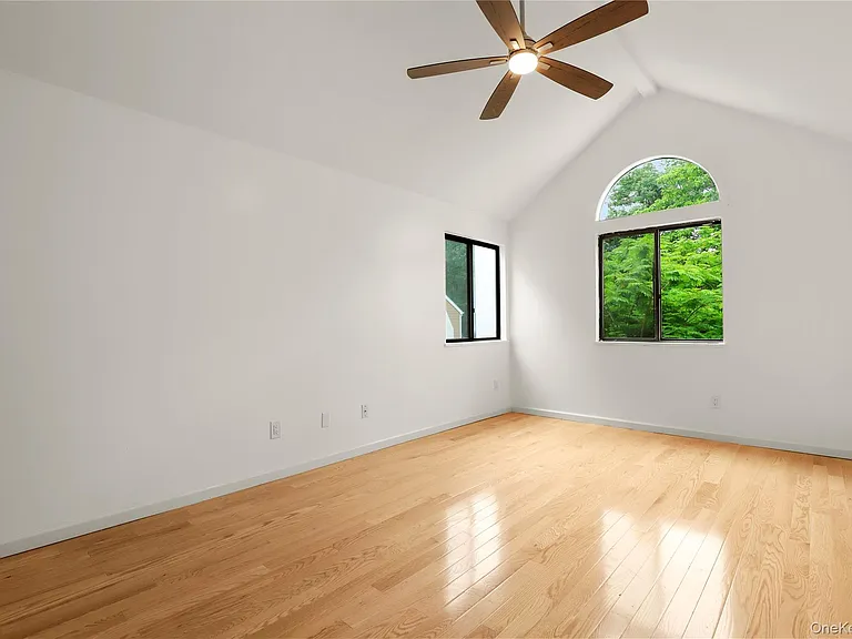 41 Rambling Brook Rd — Photo 16