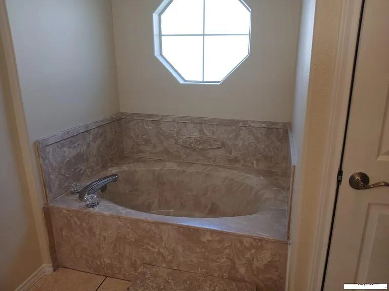 1514 Christian Cir — Photo 29