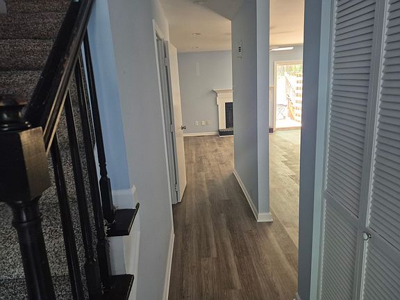 3rd image of 5761 Forest Lawn Ct
