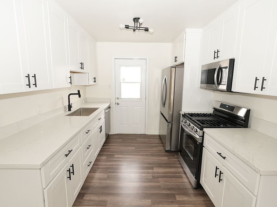 1st image of 1951 Hornblend St