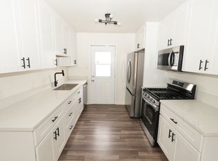 1951 Hornblend St, San Diego, CA 92109