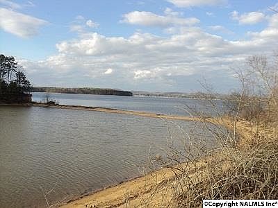 2nd image of 469 County Rd