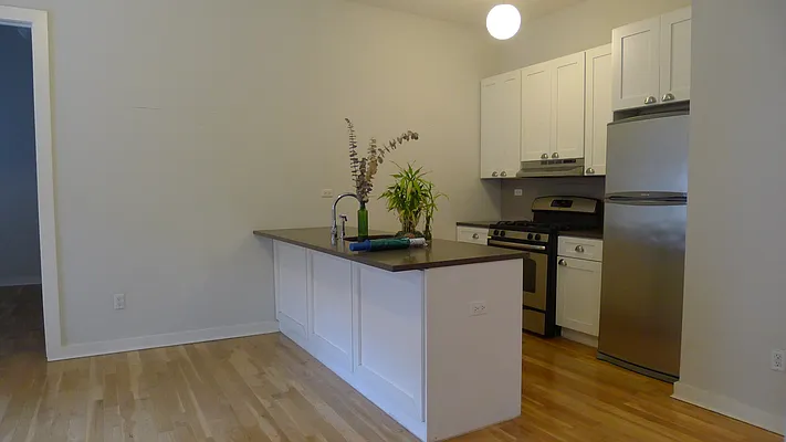 Rented by Oxford Property Group | media 13