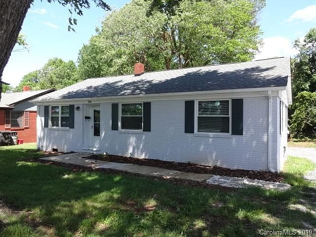 1st image of 554 Brookdale Dr