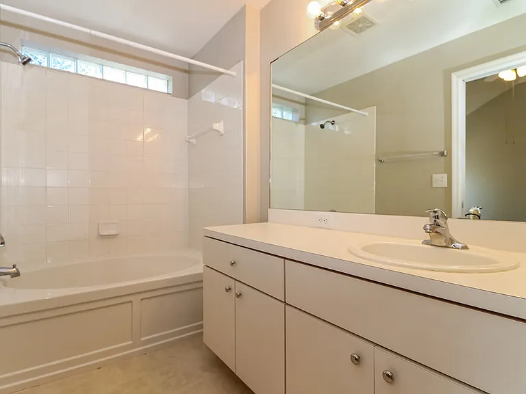 6923 Summer Harbor Ln — Photo 12