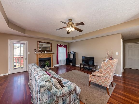 4th image of 3851 Stella Dr