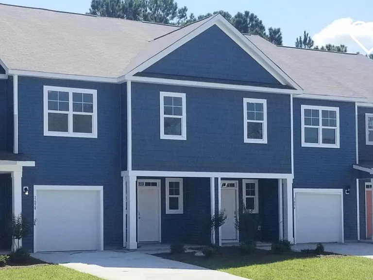 4708 Mangrove Pl — Photo 1