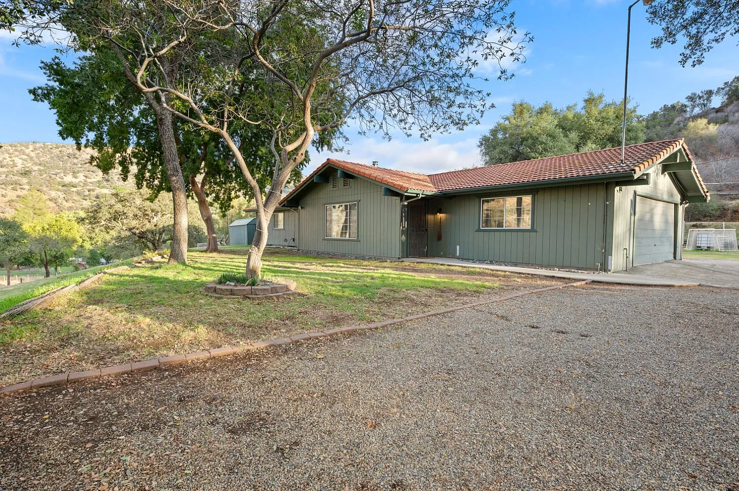 38570 Rustic Ln photo 1