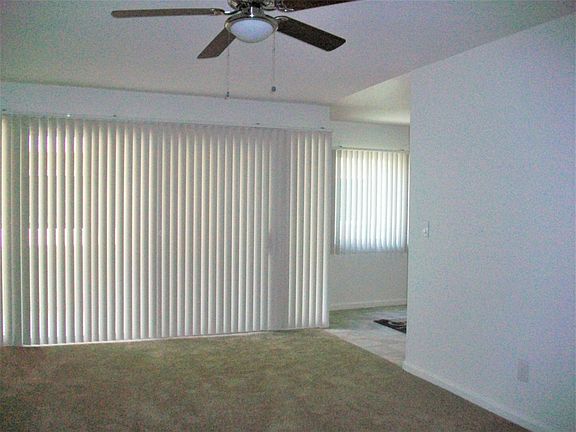 5th image of 23135 Samuel St #15