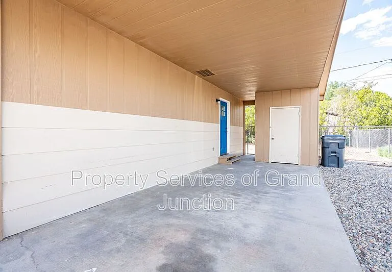 3238 D 1/4 Rd — Photo 17