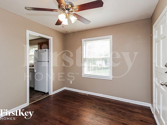 4th image of 3609 NE 49th Ter