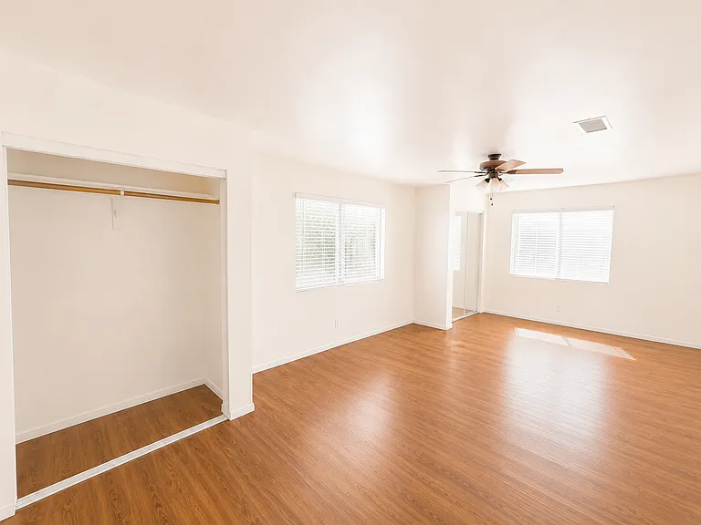 5223 E Falls View Dr — Photo 19