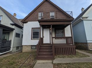 3646 N 6th St, Milwaukee, WI 53212