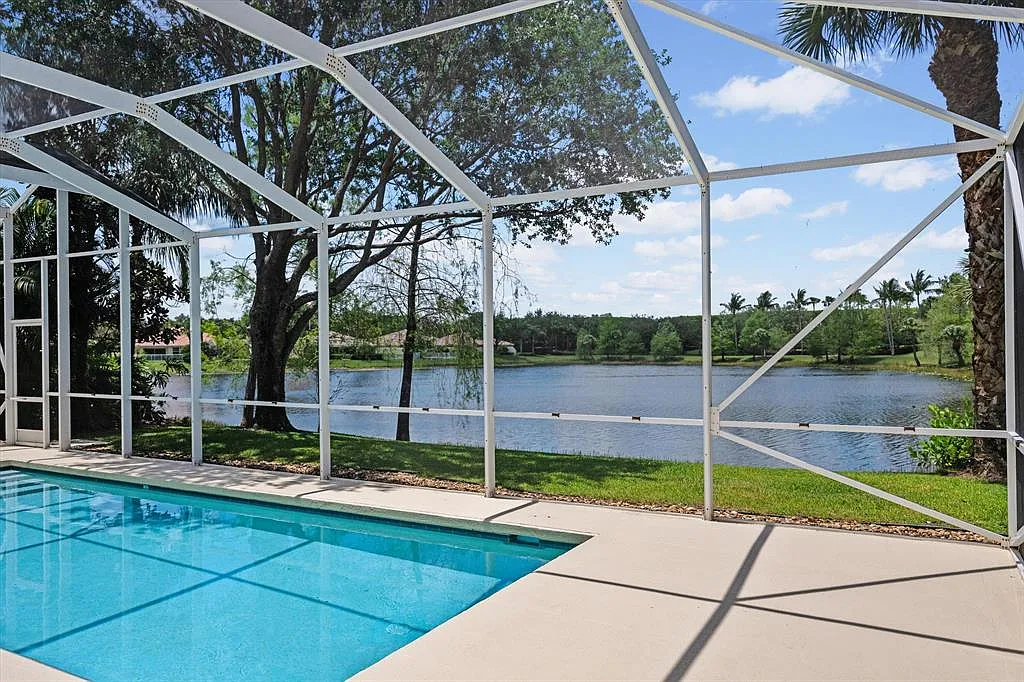 5 bed, 2700 sqft, $9,000 — Photo 3
