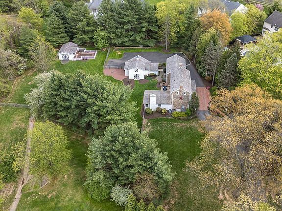 2nd image of 691 Mann Rd
