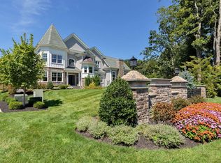 2 Park View Dr, Warren, NJ 07059