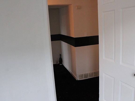 5th image of 807 S 19th Ave #A2