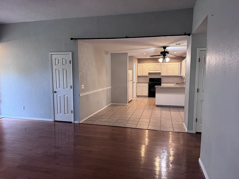 11232 S Nandina Ave — Photo 8