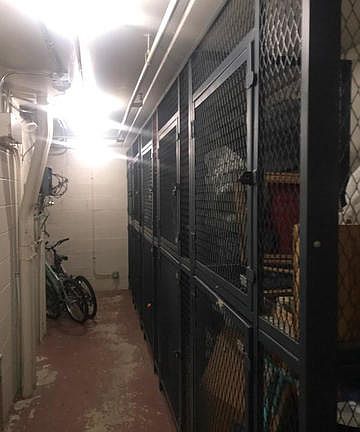 4th image of 9731 Fox Glen Dr #6E