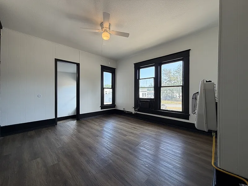 1 bed, 1.0 bath, 525 sqft, $700 — Photo 2