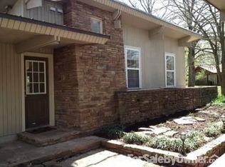 1601 W Alpine St, Siloam Springs, AR 72761