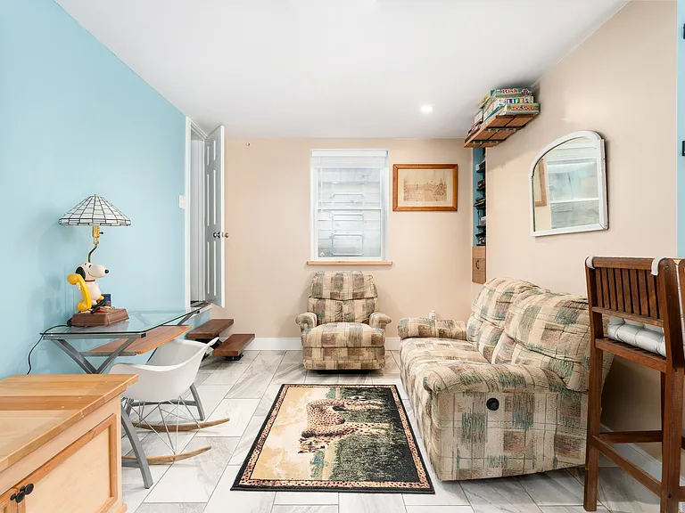 8 Flocee Ln — Photo 16