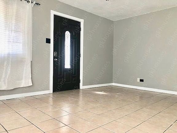 4th image of 940 Knox Ct